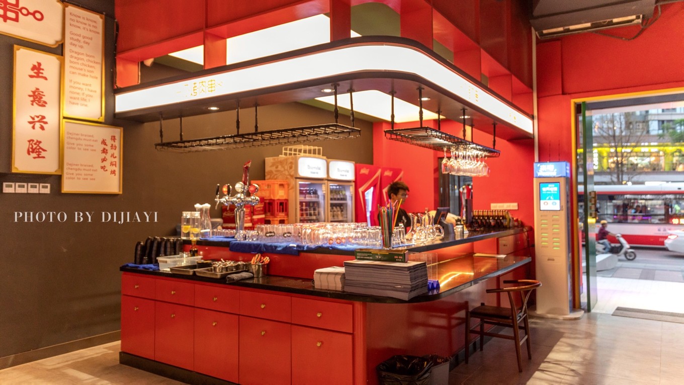 成都人气最旺的网红美食了解一下,成都万年场美食网红店