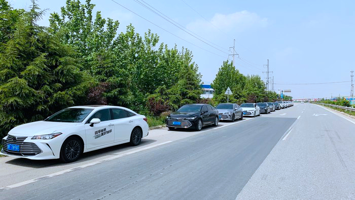 2.0亚洲龙动力试驾,亚洲龙2.0l发动机怎么样