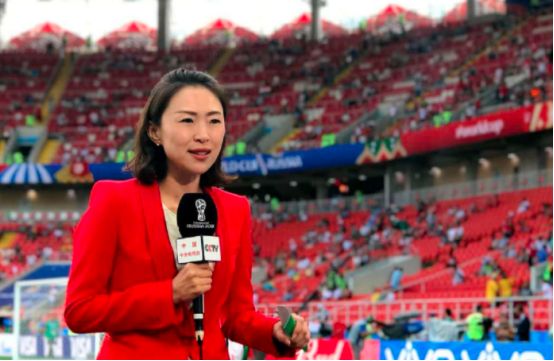 国足记者王楠和郑智,王楠回忆退役前