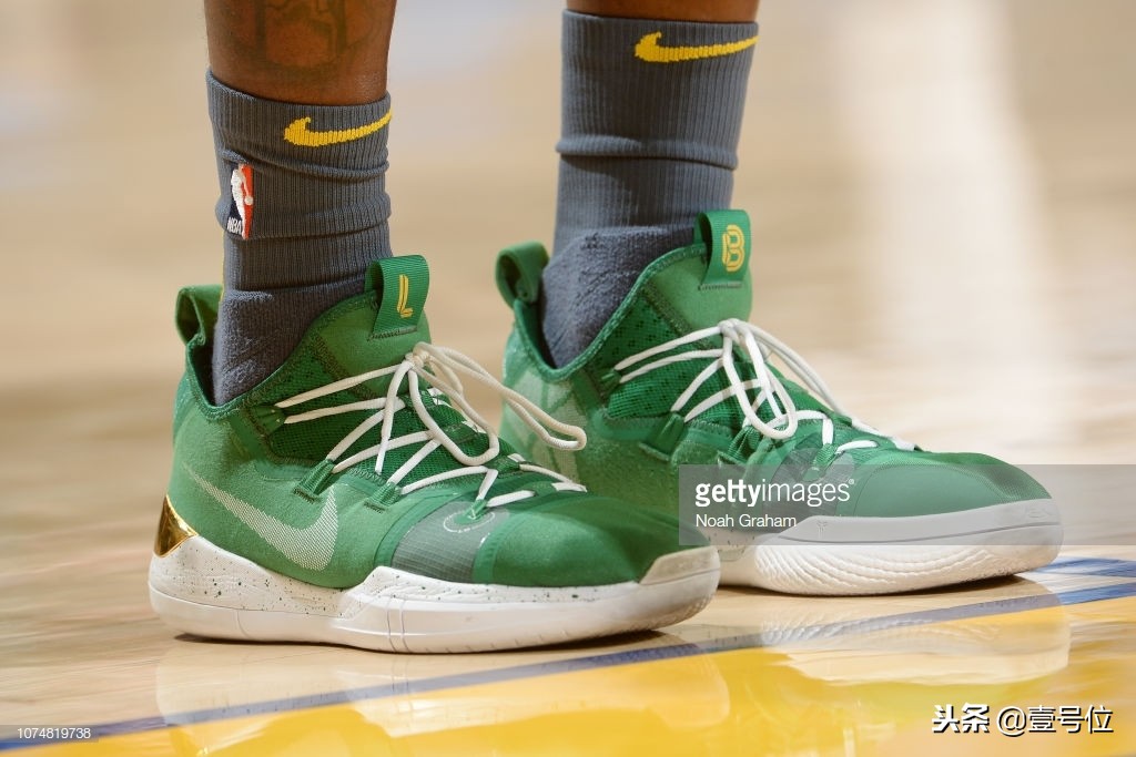 2018圣诞大战明星穿什么鞋,2018圣诞大战明星穿的球鞋