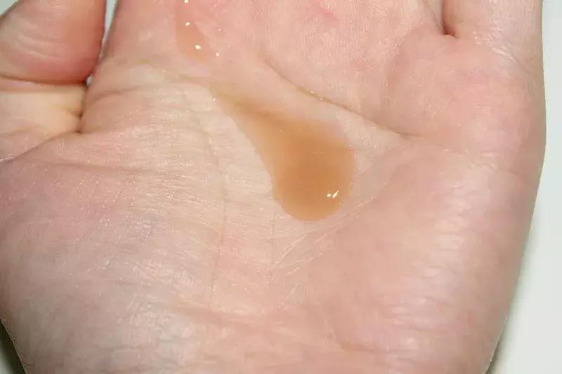 雪花秀润燥和后的水妍,雪花秀润燥精华能当精华用吗