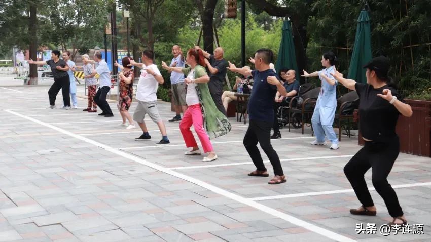 骊山下的农家乐,骊山下农家乐