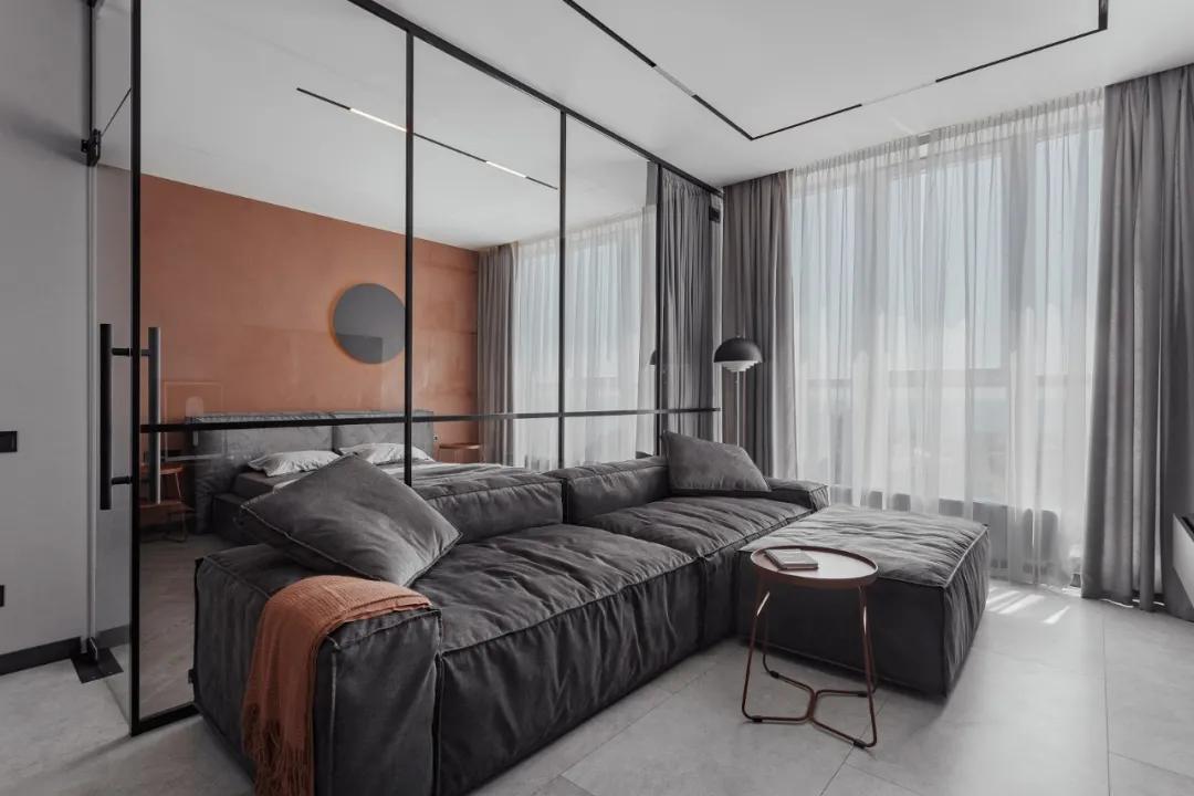 有宁静的灰有饱满的赤陶土色，让平衡元素覆盖全屋