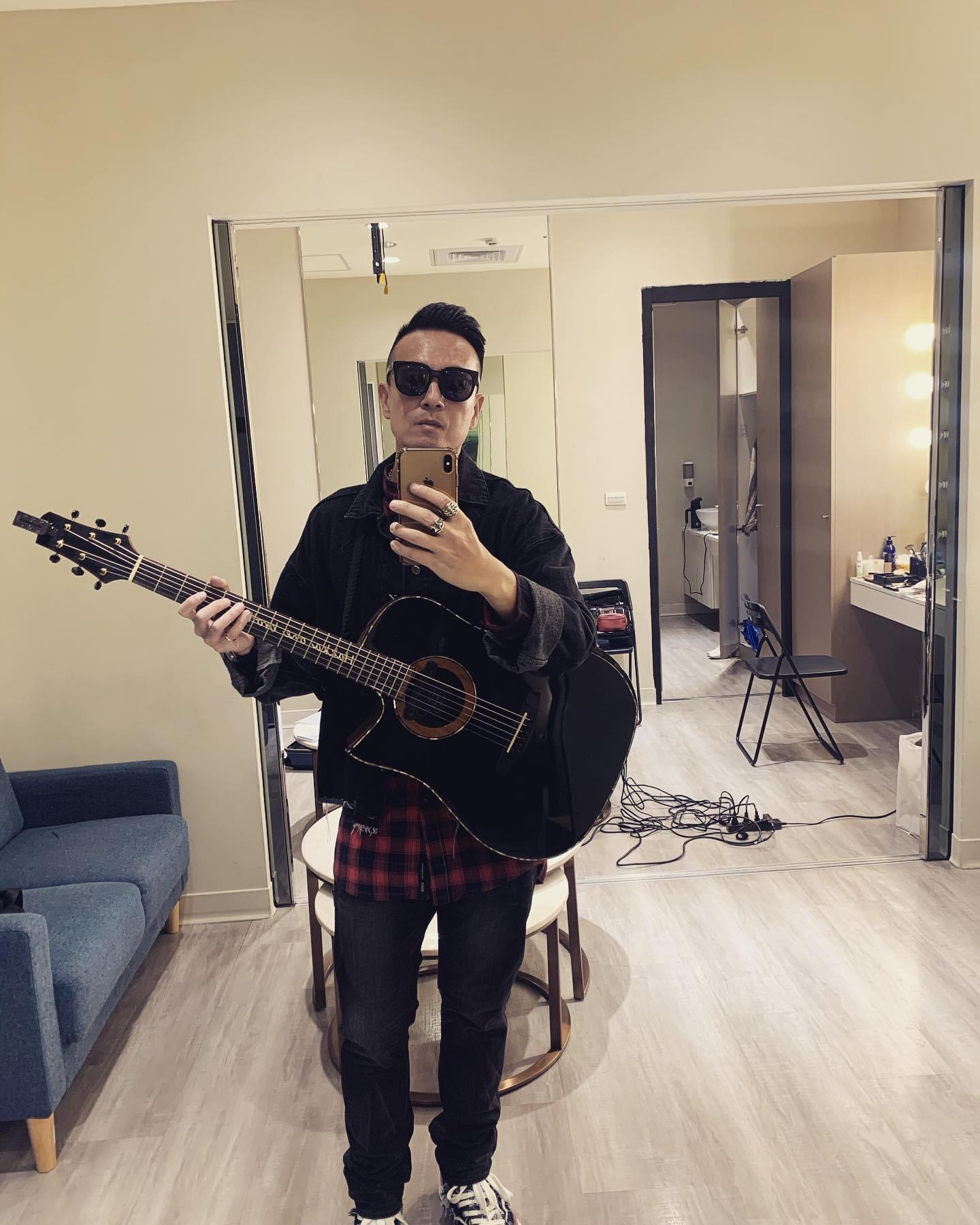 台湾男谐星小钟结婚了么,台湾小钟现在有女友吗