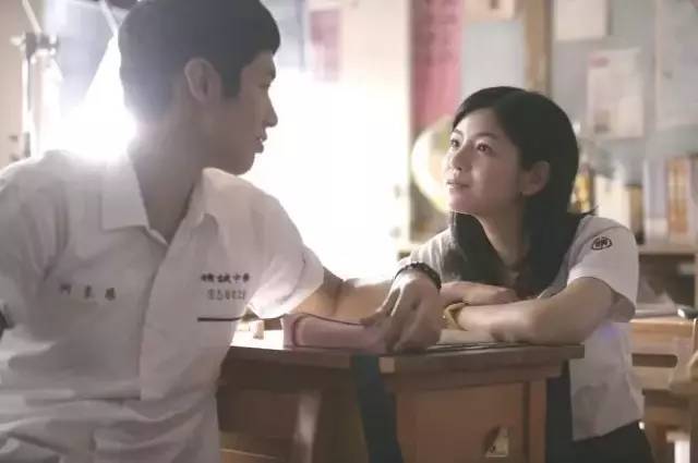 男女之间根本没有纯粹的朋友关系,男女之间没有纯友谊电影