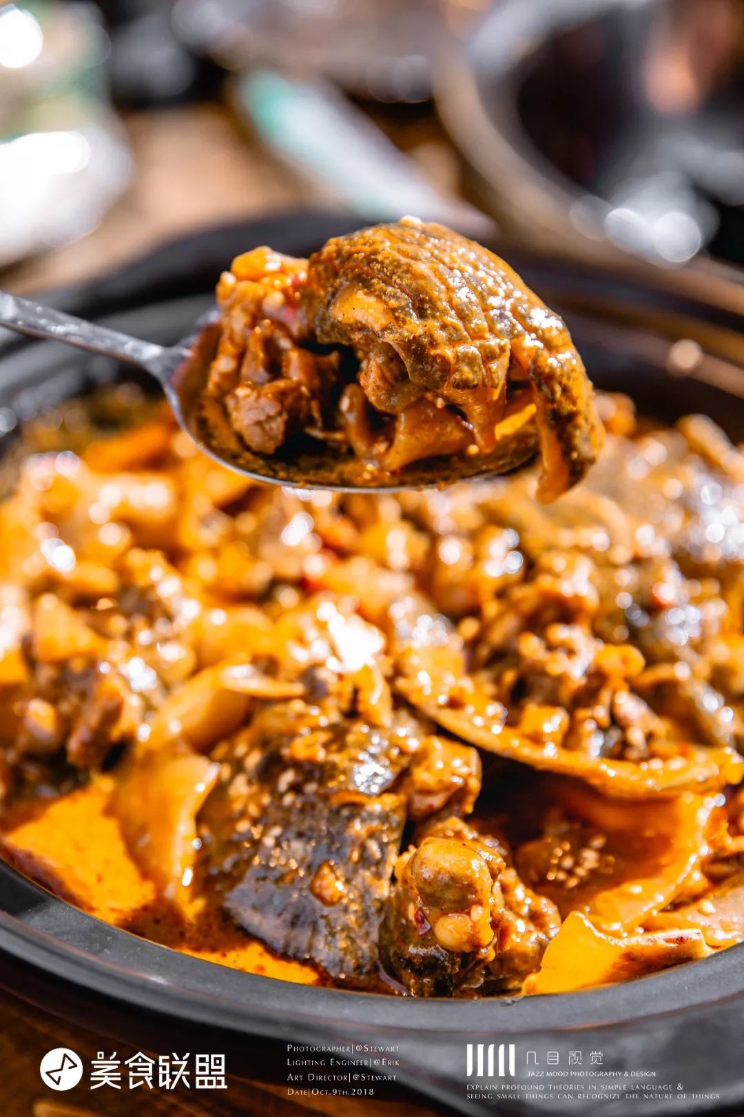 靠着这道菜这家店火了二十年,这家店仅凭一道菜火爆多年