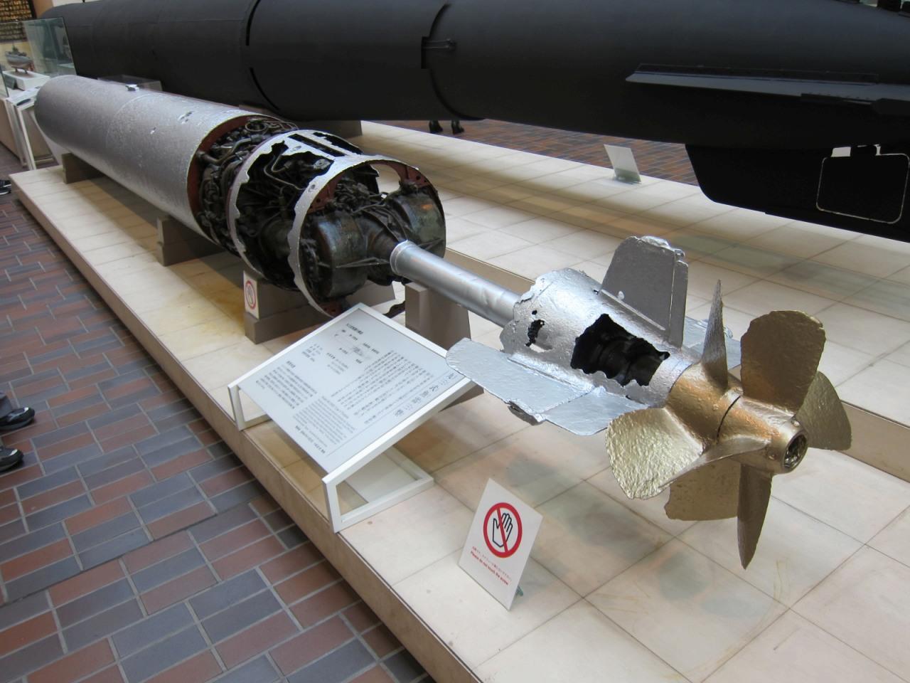 93式鱼雷威力多大,九三式鱼雷是线导鱼雷吗