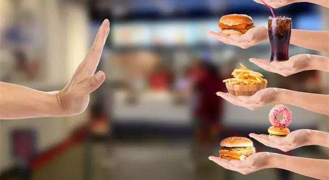 下巴长粉刺如何调理好得快,下巴长粉刺的原因和改善方法女生