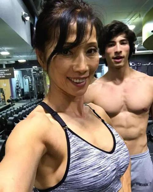 6位有外国血统的中国女星,5名在中国的日本女明星