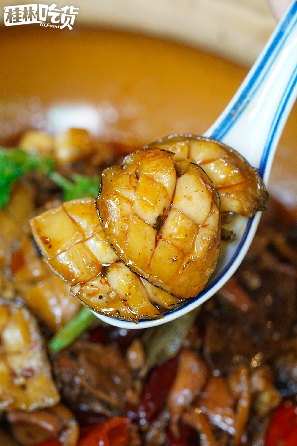 这家店惊现养生辣锅?!吃之前还要先“玩火”!