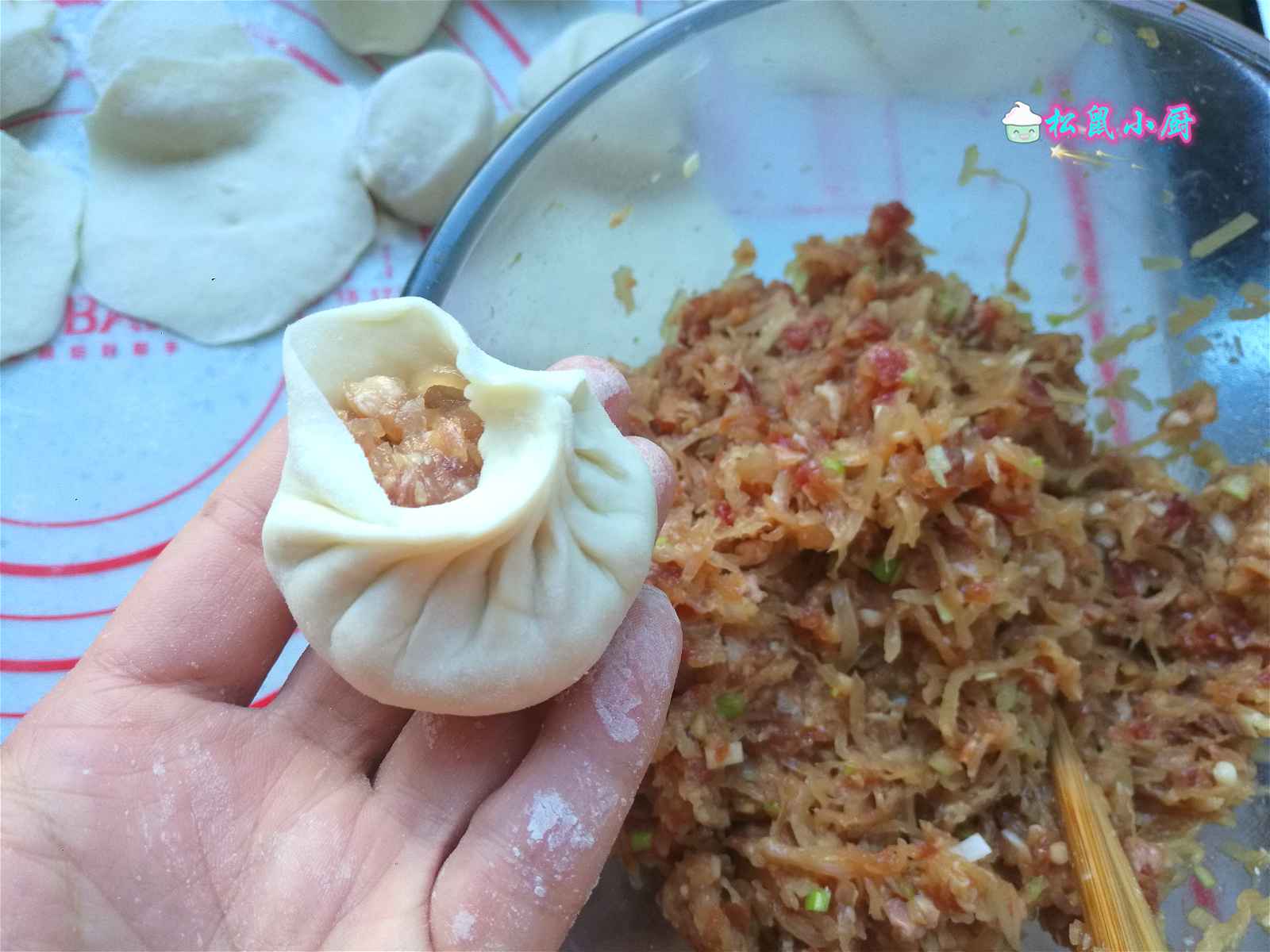 婆婆蒸的大包子真好,蒸大包子比较软的方法