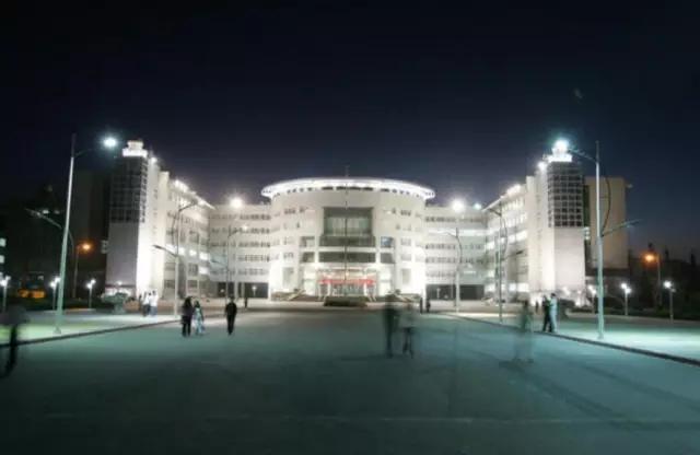 *疆新**大学!真美