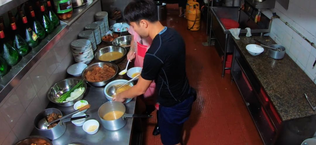 香港周润发的餐厅,这家藏在胡同里的菜馆开了14年