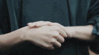 手部干燥开裂？秋冬保湿护肤别只顾脸忘了手！细嫩光滑不离手