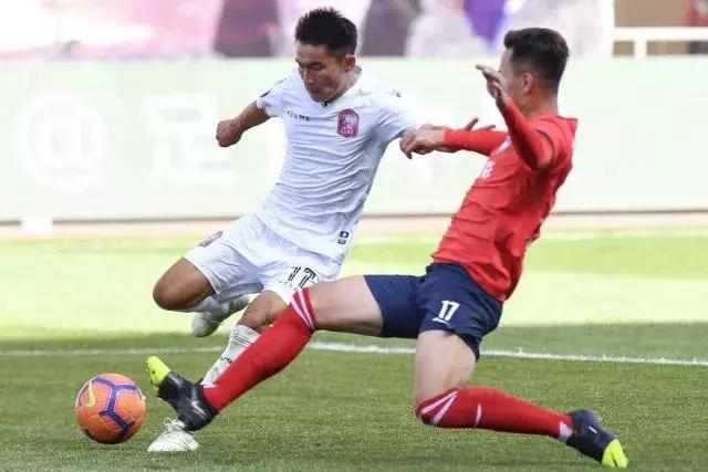 惊险晋级|长安竞技看台上神秘嘉宾的神预言