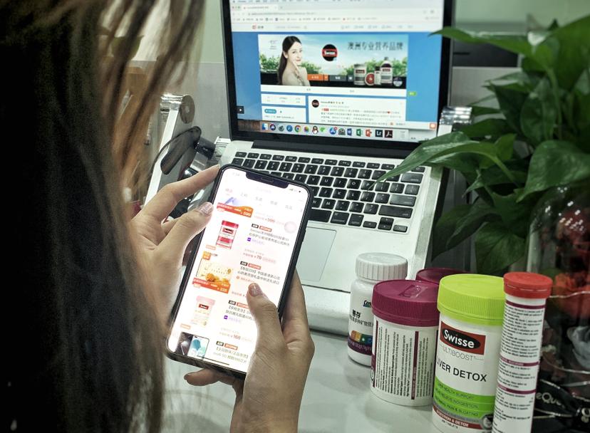 这届年轻人为了养生有多拼,这届年轻人为了祈福有多拼