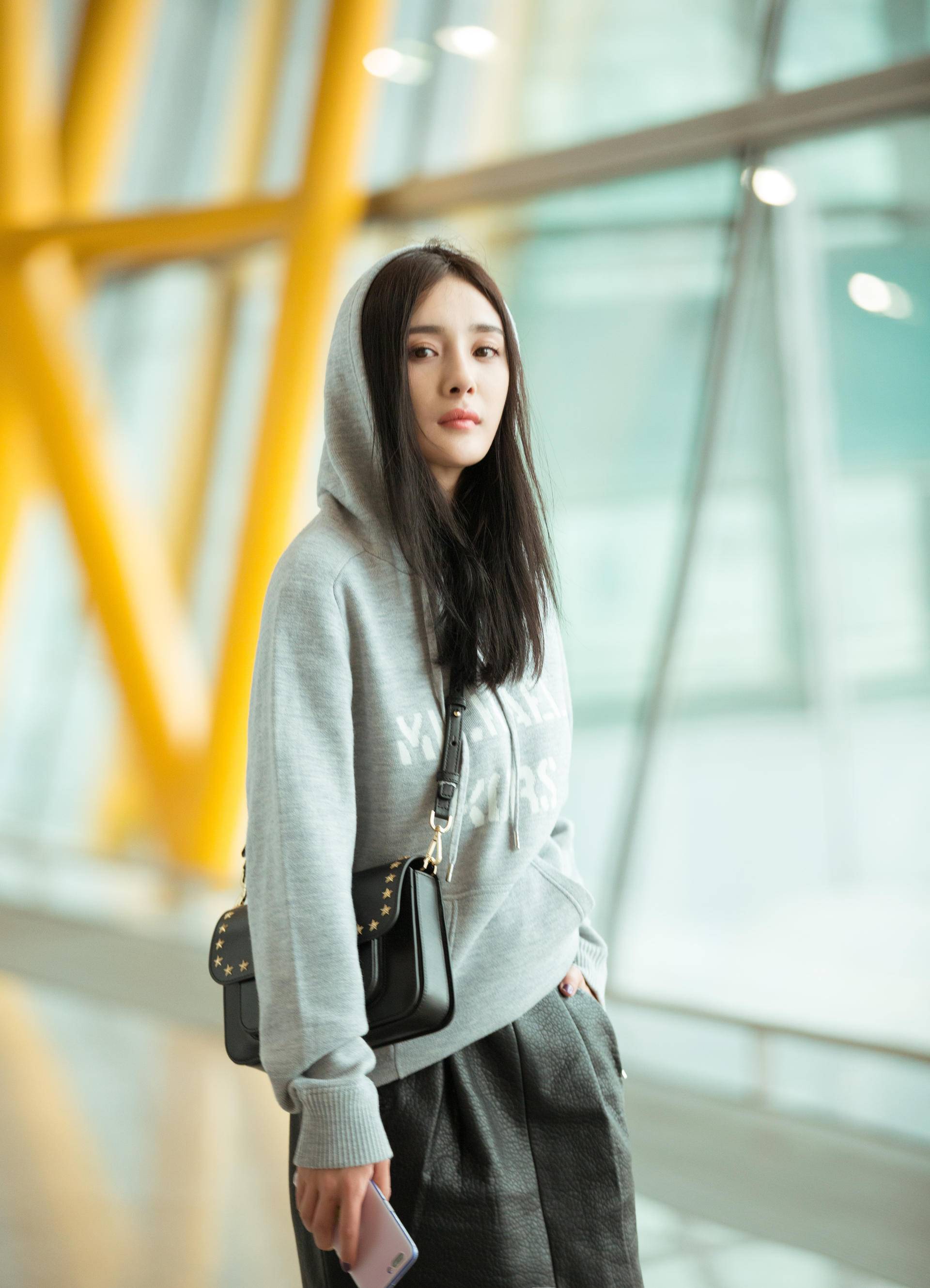 维密牵手杨幂视频,维密杨幂