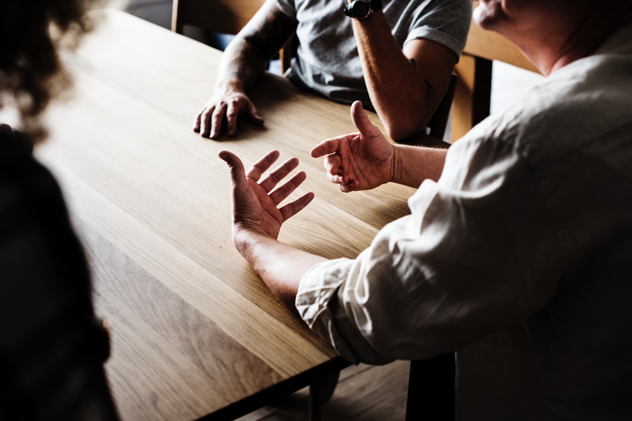 左耳进右耳出怎么办？4个做法助你更好地倾听