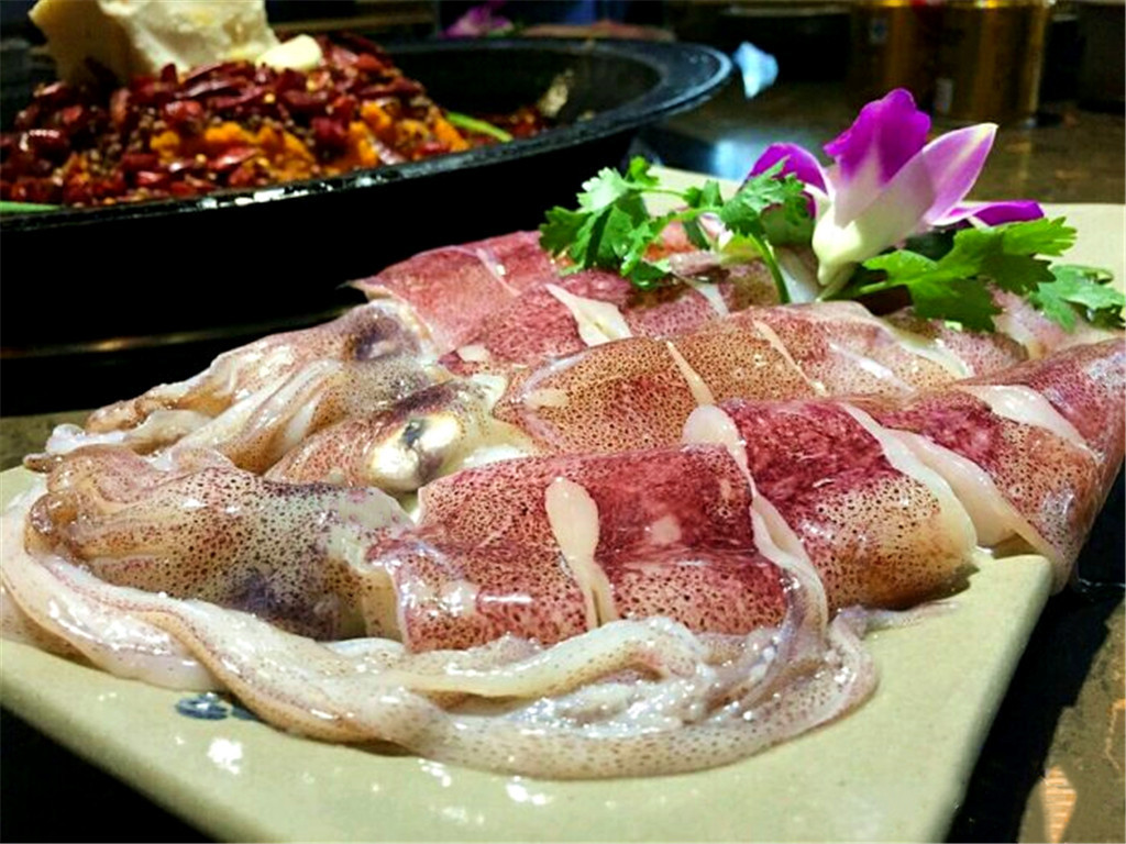 成都高新区正宗牛油火锅菜品,很正宗的成都火锅