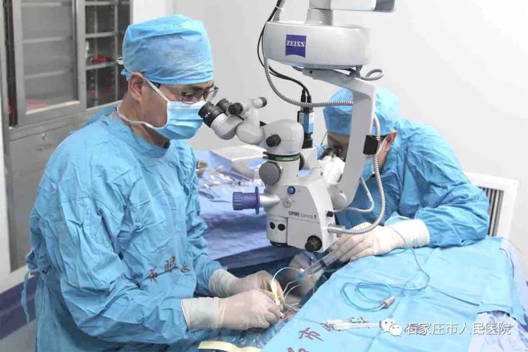 市人民医院专家提示您：“飞蚊症”可能是眼底疾病