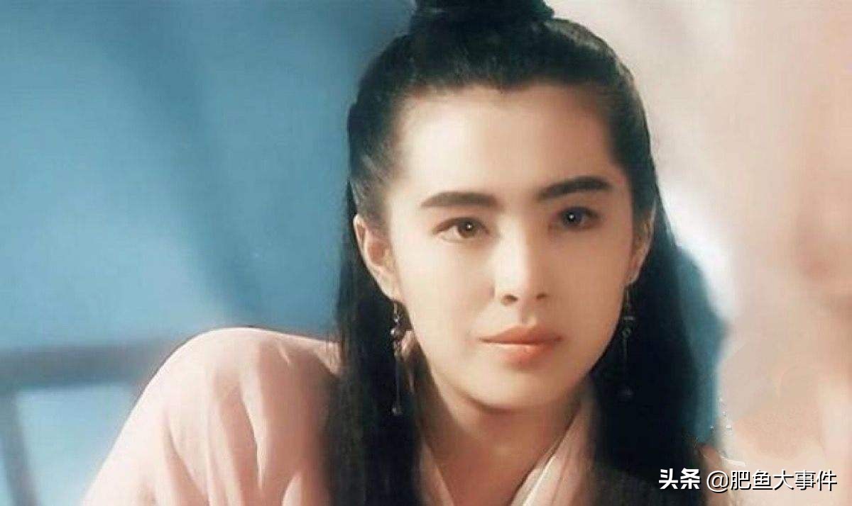 年轻时和老了一模一样的女明星,长得一模一样的女明星很久以前