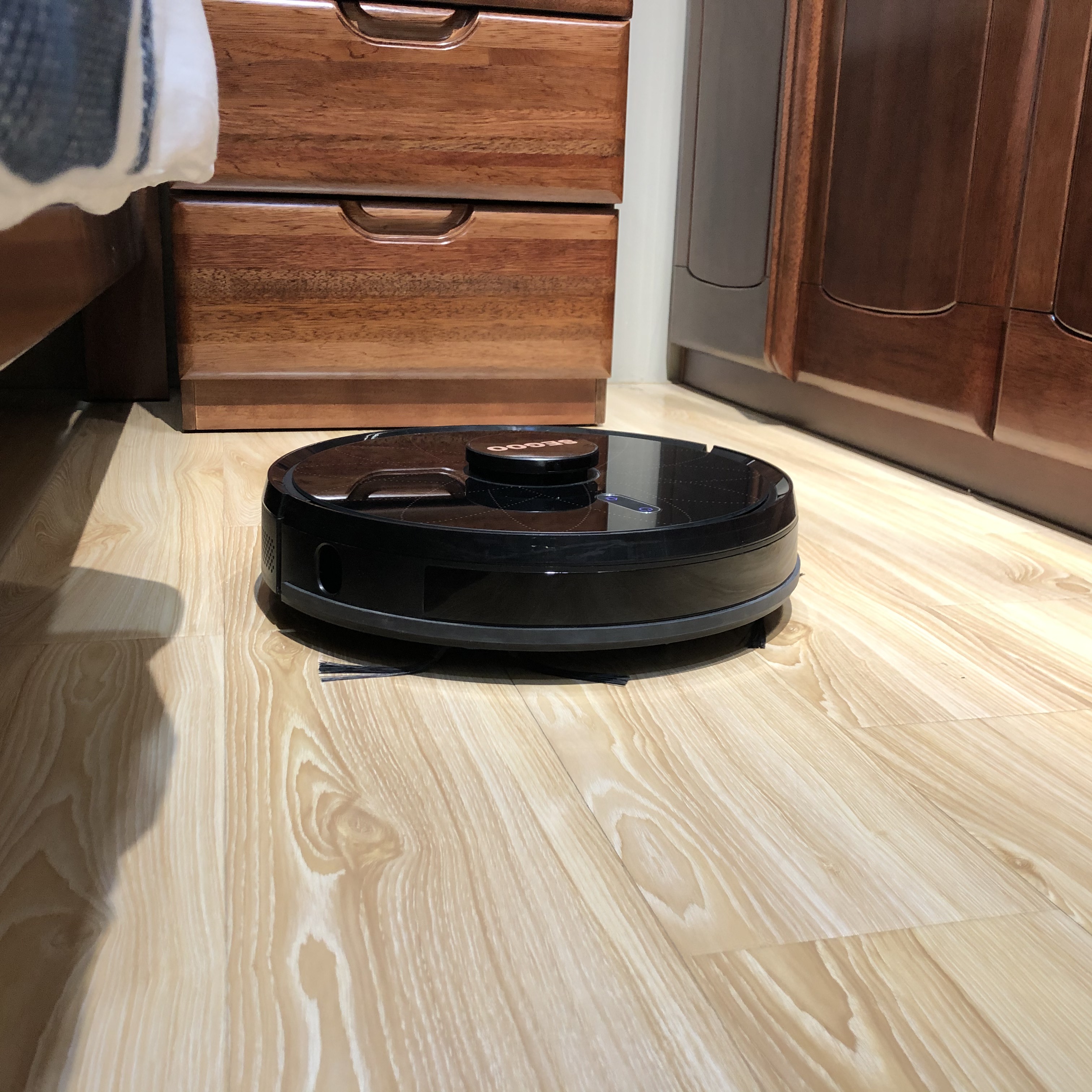 智能扫地机值得购买吗,智能扫地机到底值不值得买