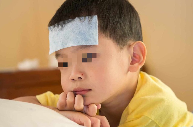 孩子穿睡袋还需要穿秋衣吗,孩子穿睡袋还需要盖被子吗