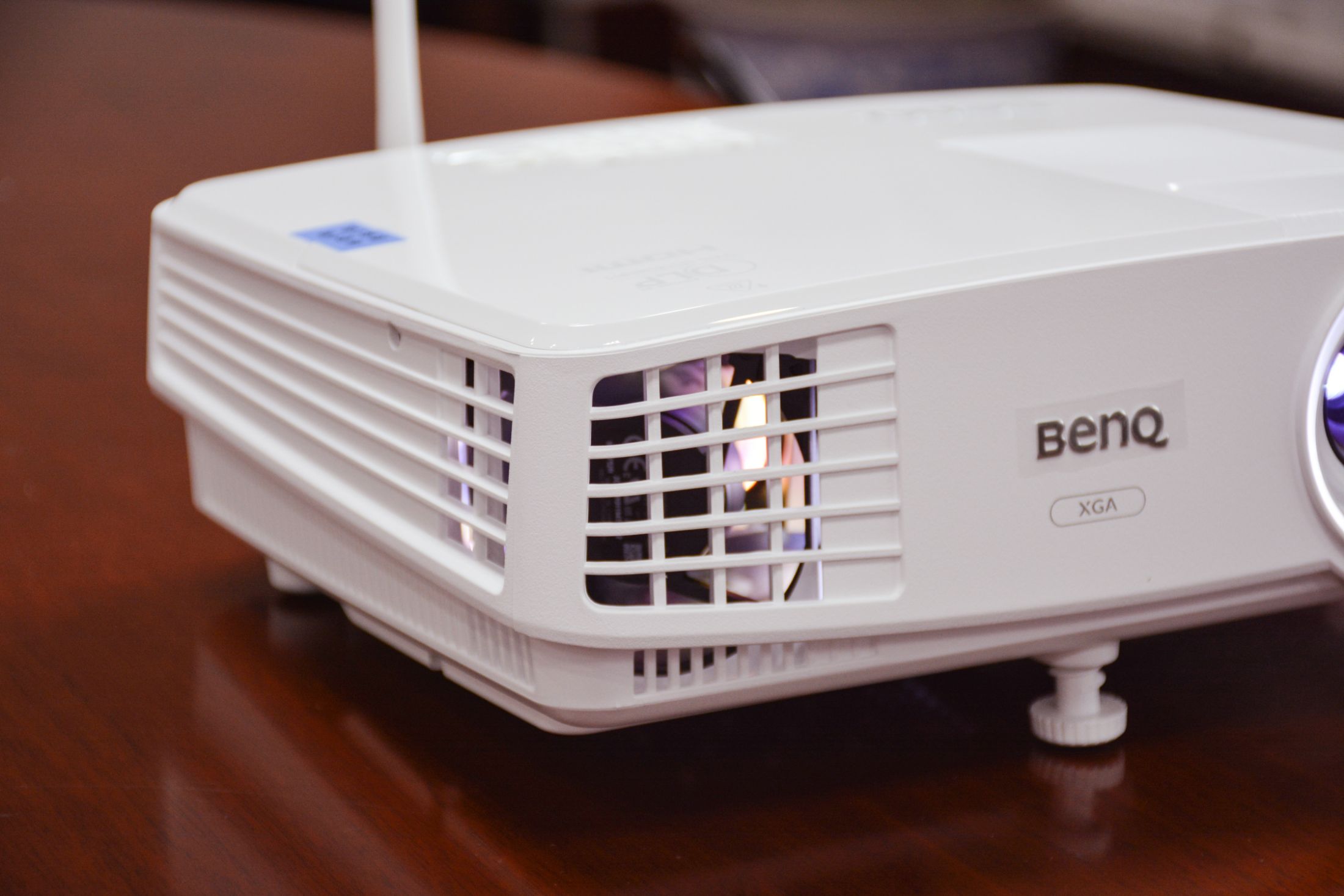 明基投影机E500,明基e500投影机