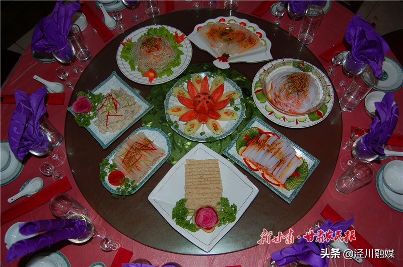 平凉美食王小凤擀面皮,泾川王小凤擀面皮简介