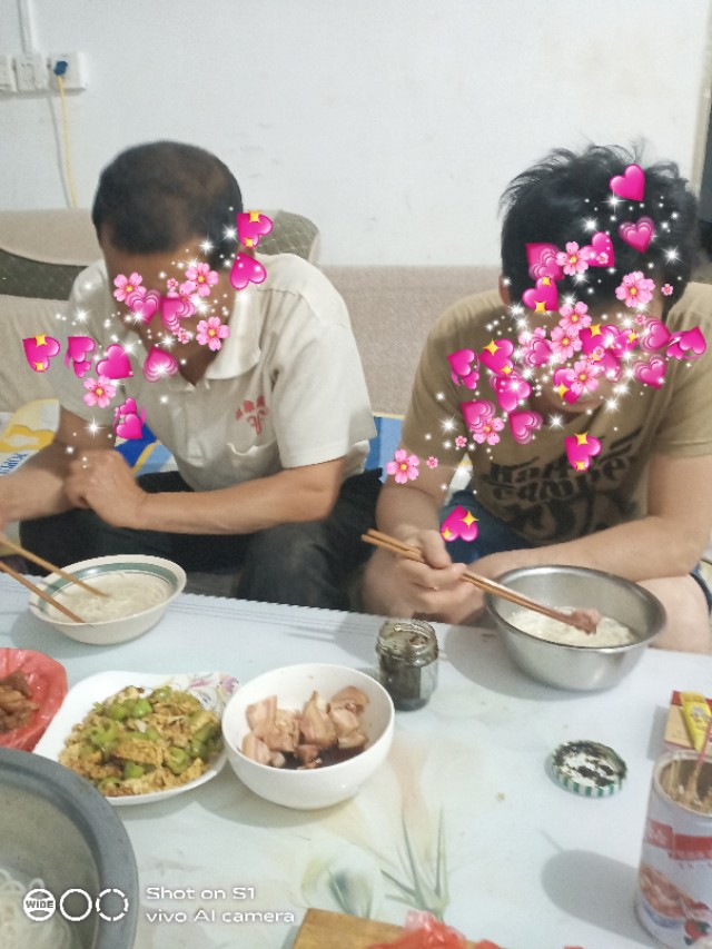 婆婆摔烂女儿下巴，公公来我家指了指猪头肉，我砰一下摔倒在地