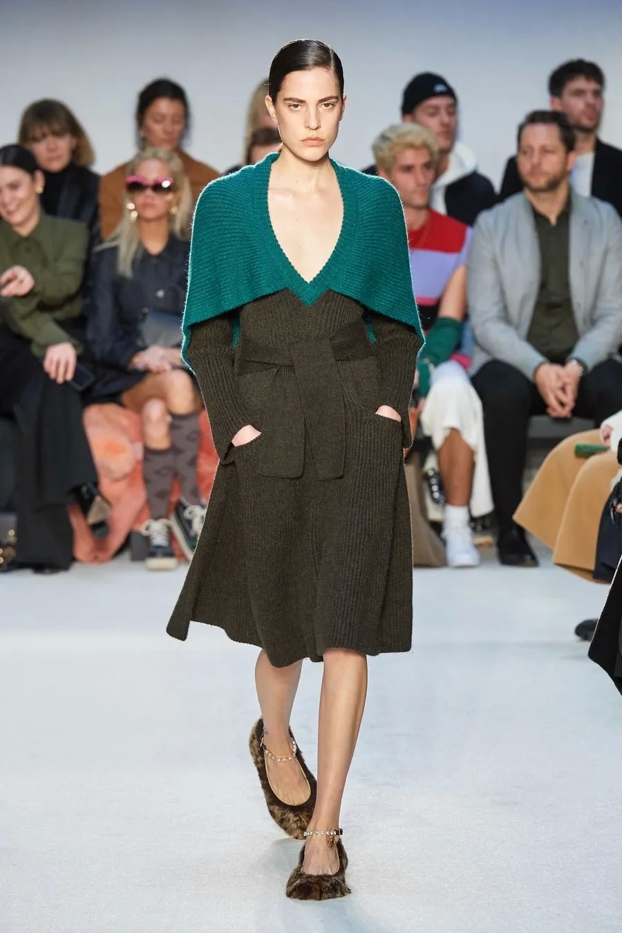 2019伦敦时装周时髦的冬天穿搭,2020年伦敦时装周视频