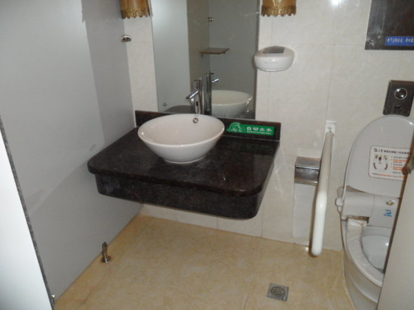 冬季三亚旅游攻略 (七月份去三亚旅行攻略路线推荐)