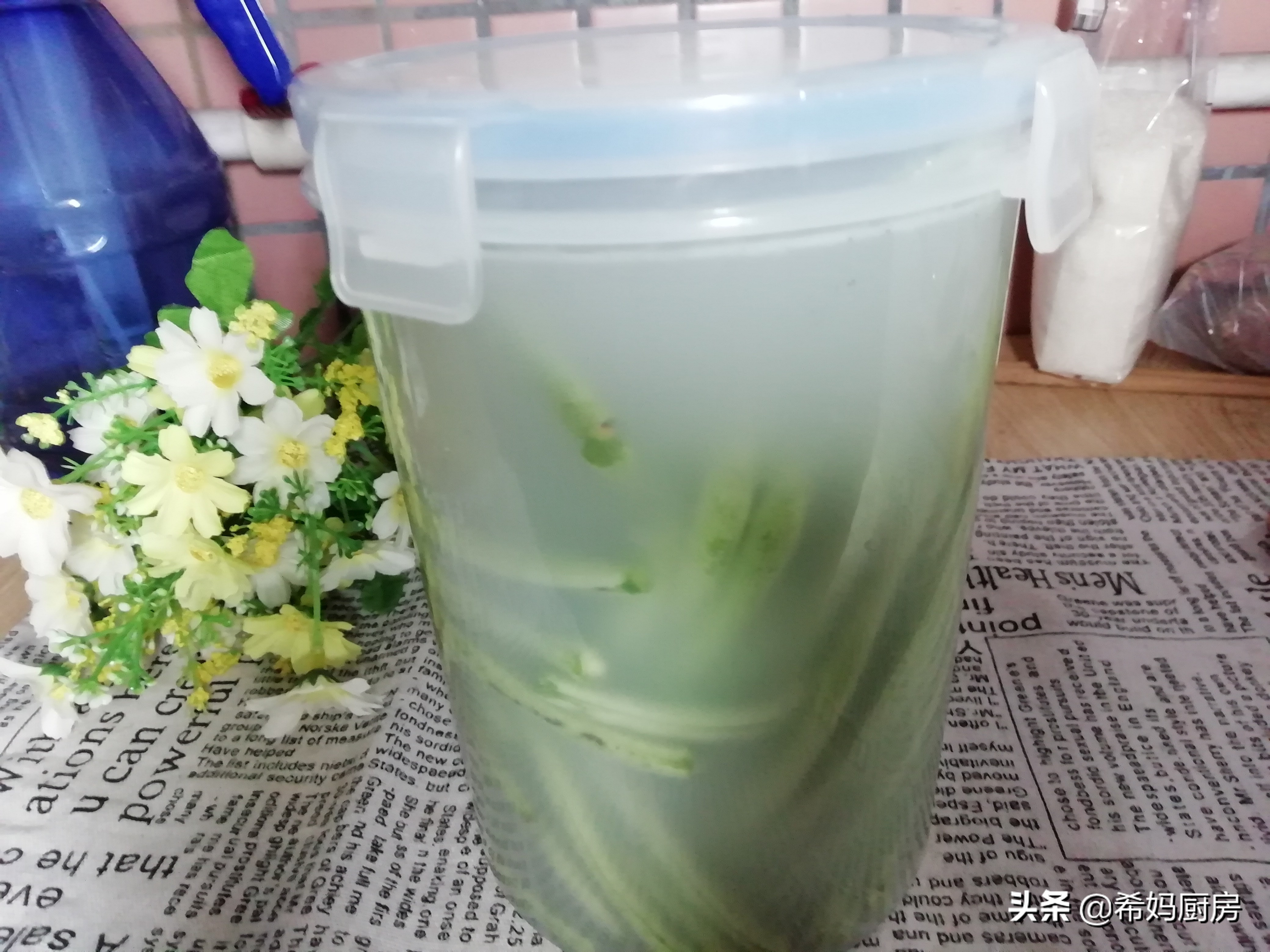 淘米水泡酸豆角要泡多长时间,淘米水泡酸豆角