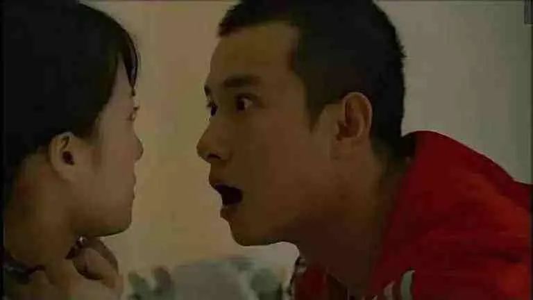 蜗居看见小贝在雨里哭了,蜗居小贝为什么这么快走出悲伤