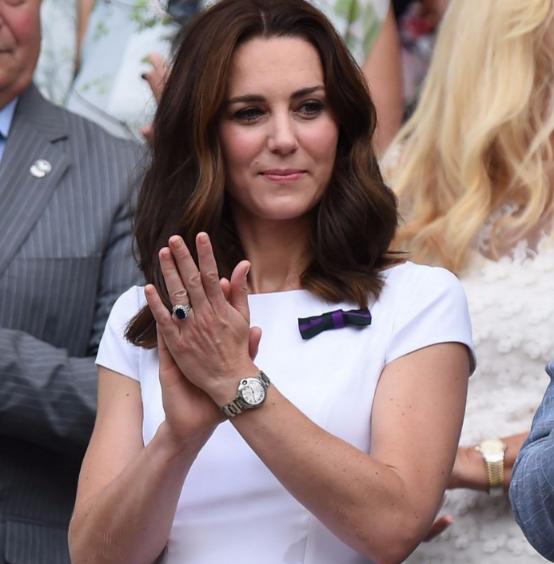 秋冬穿搭高级感明星同款,明星同款时尚大方