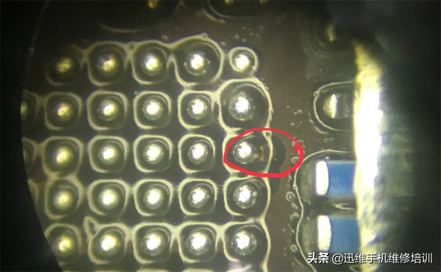 iphone8频繁重启解决办法,iphone8充电重复显示logo无法开机