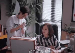 从白月光到莫向晚秦岚只用了支“本宫不死”色口红