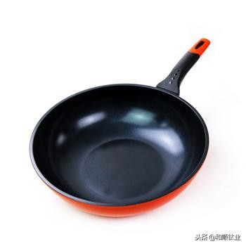 如何挑选一口好锅视频,怎样烧一口好锅