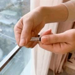 瑞典皇家配饰品牌,几百块戴出万元质感,金色手镯男女戴都好看