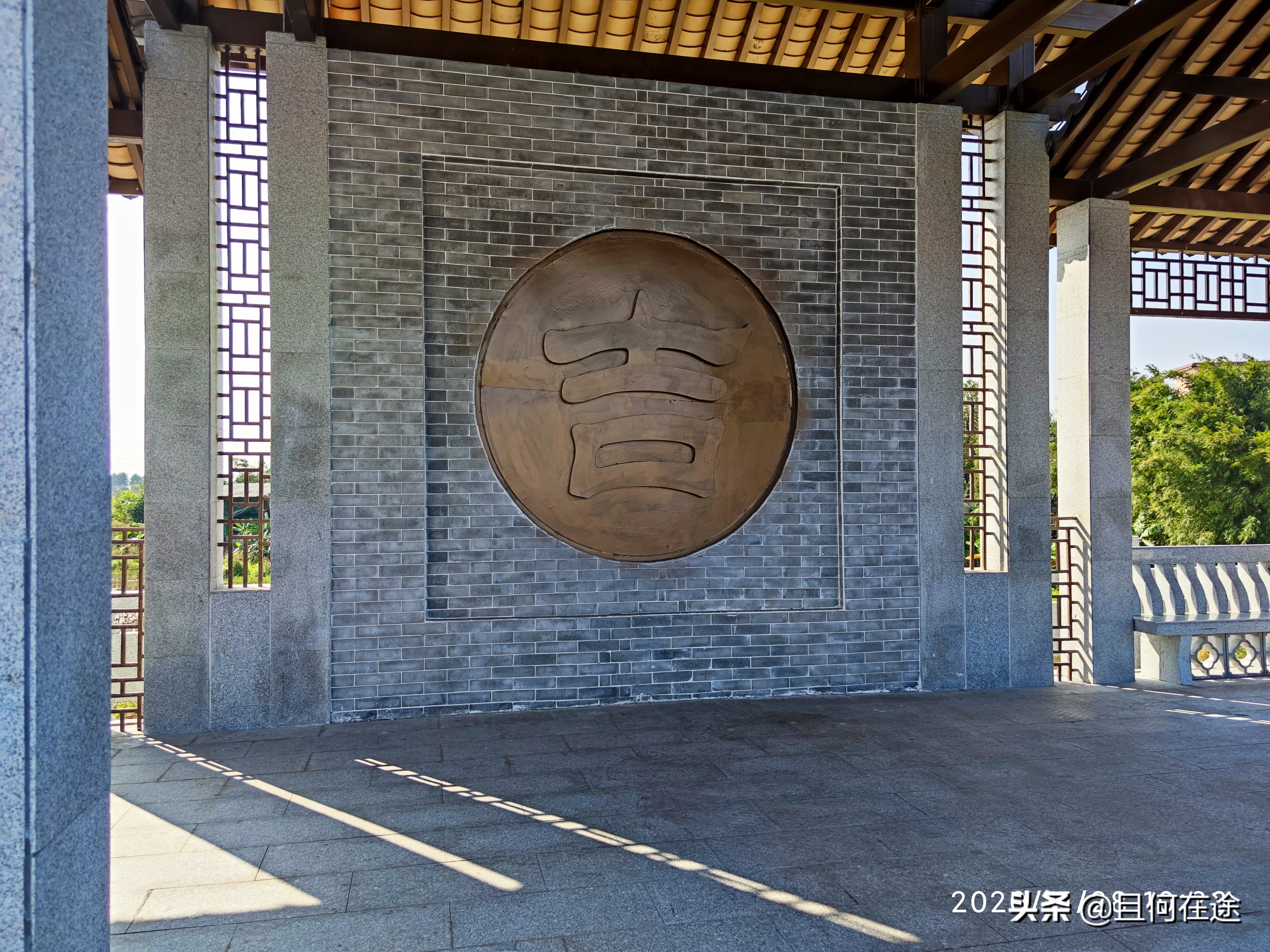 为什么要把饭碗牢牢端在自己手中,怎样才能把自己饭碗端在自己手里