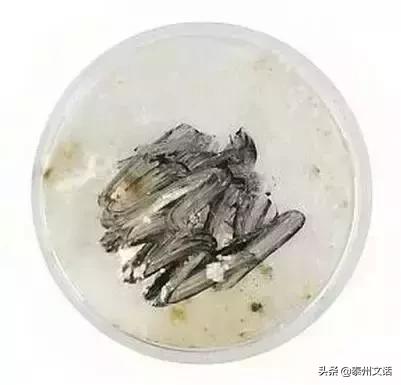 这些化妆品，时间放长了等于毒药！快扔掉