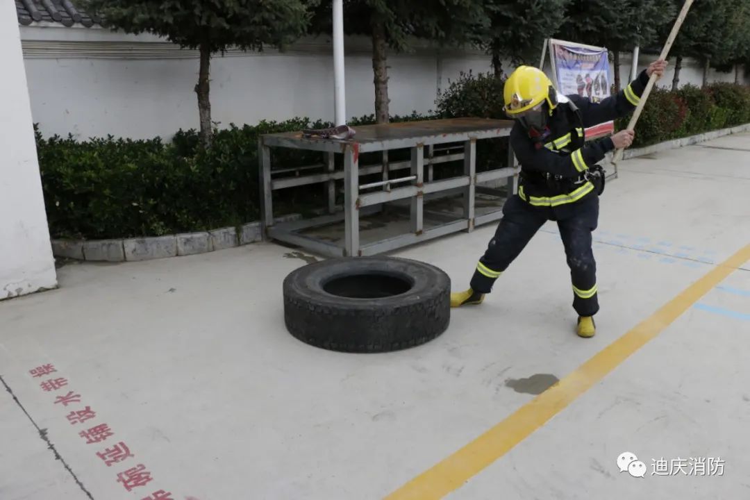 支队开展空气呼吸器耗气训练,正压式空气呼吸器自身耗气