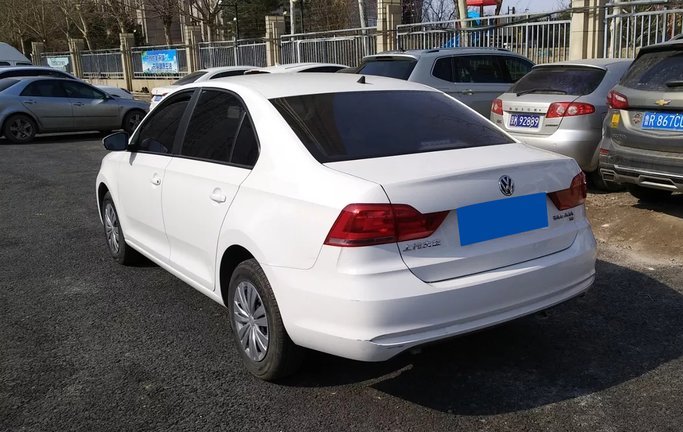 桑塔纳手动挡风尚型的配置,21款桑塔纳自动风尚版配置