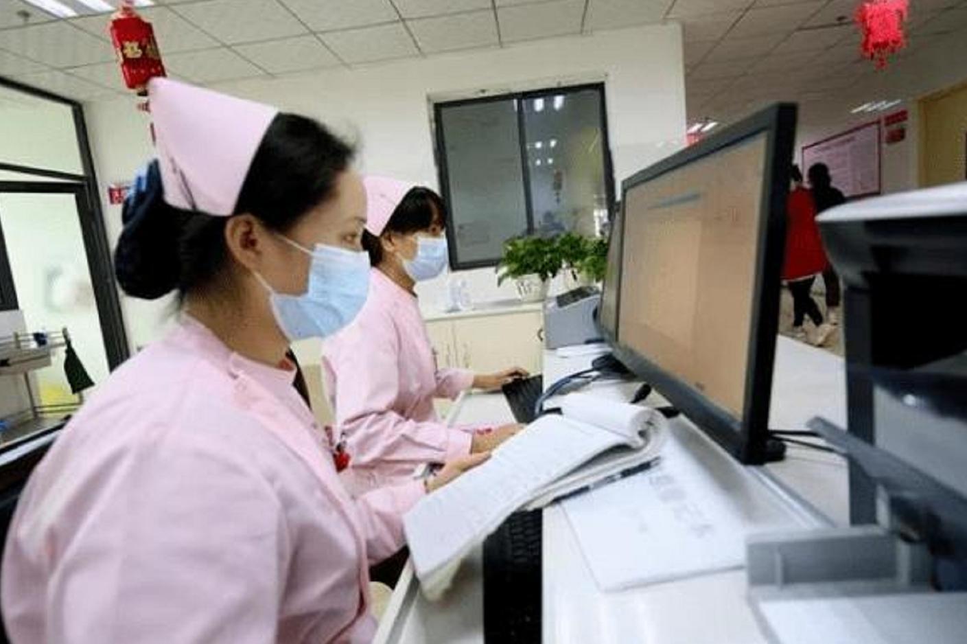 爸给儿子取名字,爸爸给孩子取名护士少写一笔