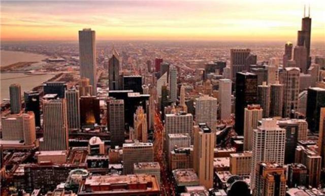 移民美国难,放弃美国籍更难!交弃国税再交惩罚税,不交税别想走