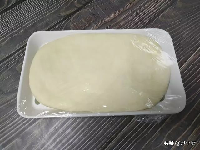 炸蓬松酥脆油条到底加不加酵母,炸油条时记住配方和3个小技巧