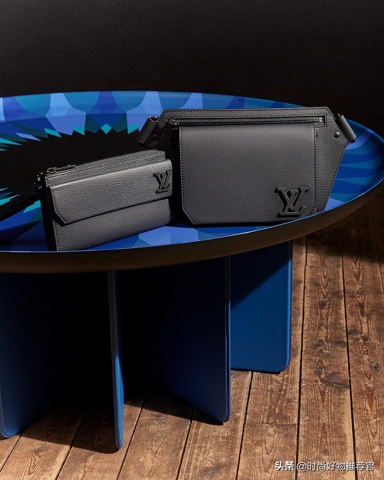lv新包包装盒,lv铃铛包设计灵感