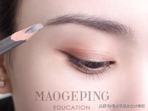 用什么眉笔画眉毛比较好看自然,初学画眉毛的步骤视频教程全集