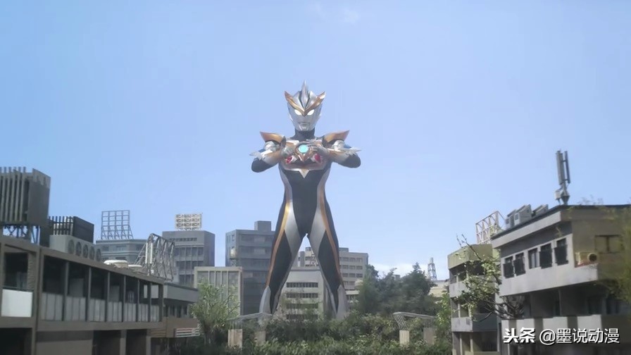 罗布奥特曼：其实罗布可以打败金古桥，只是他没用新属性罗布水晶