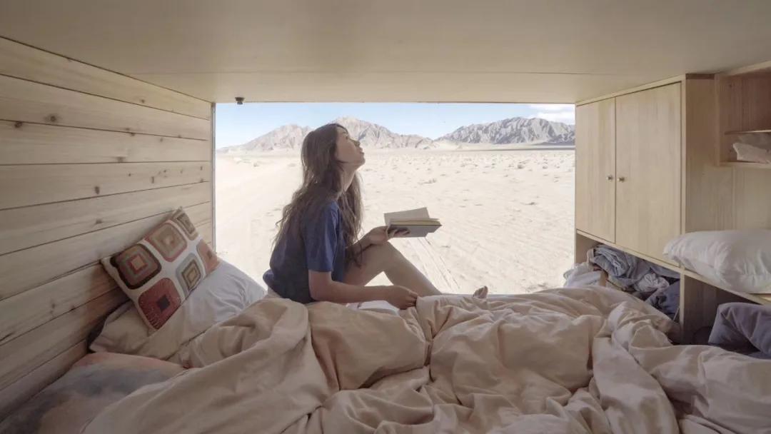 最适合改装的越野房车,三个90后开民宿